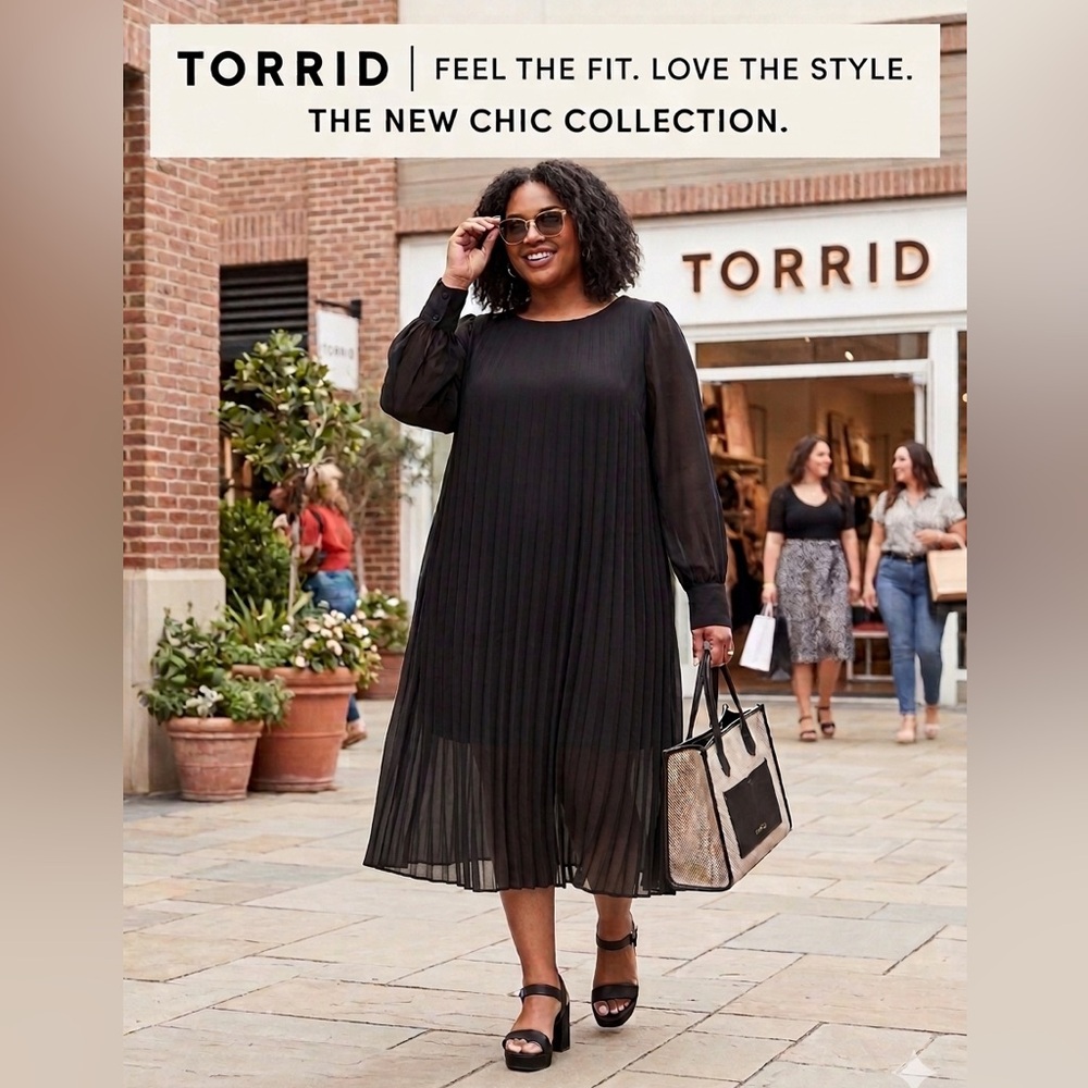Gorgeous Torrid Pleated chiffon style dress